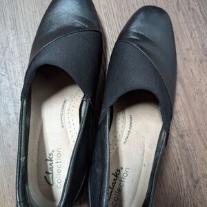 Clarks Women's Black Comfort Shoes